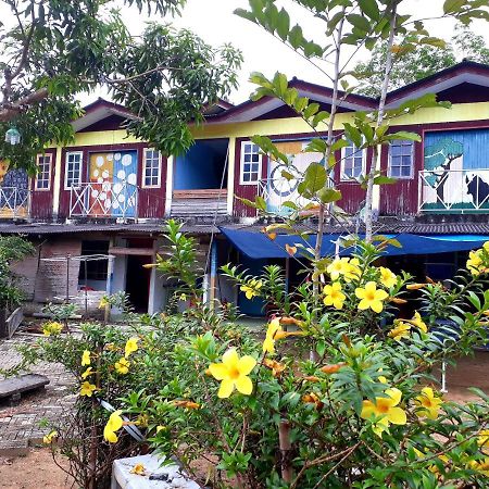 Tahan Guest House Kuala Tahan Buitenkant foto