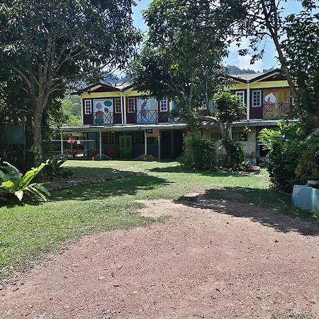 Tahan Guest House Kuala Tahan Buitenkant foto