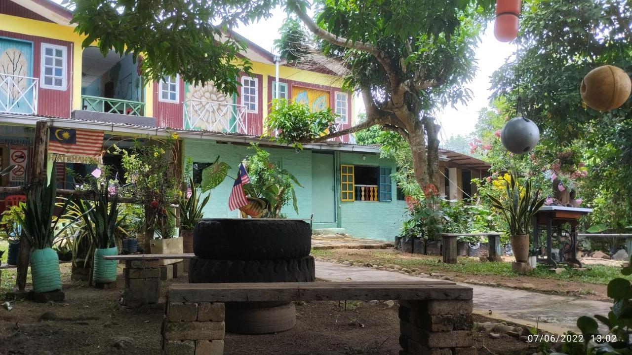 Tahan Guest House Kuala Tahan Buitenkant foto