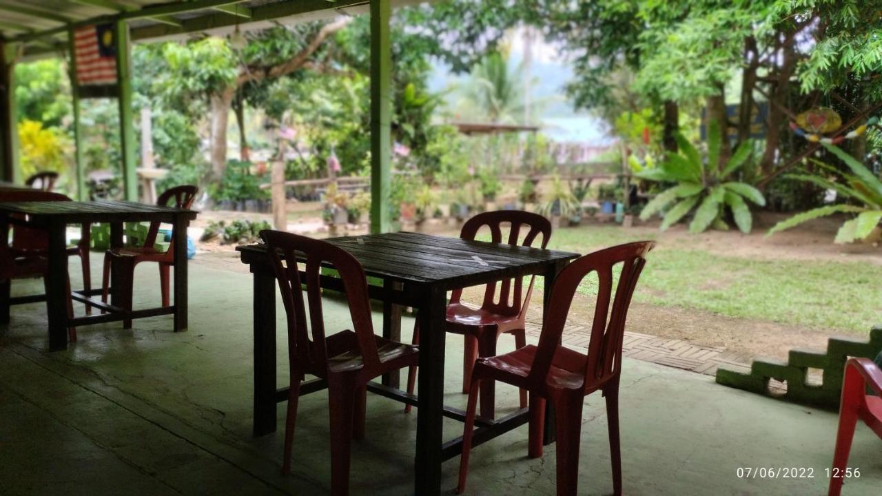 Tahan Guest House Kuala Tahan Buitenkant foto