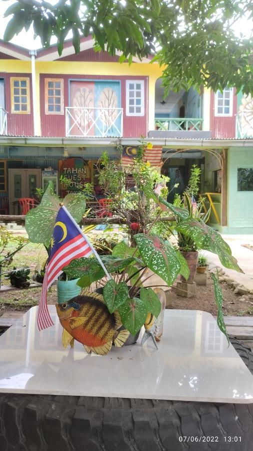 Tahan Guest House Kuala Tahan Buitenkant foto