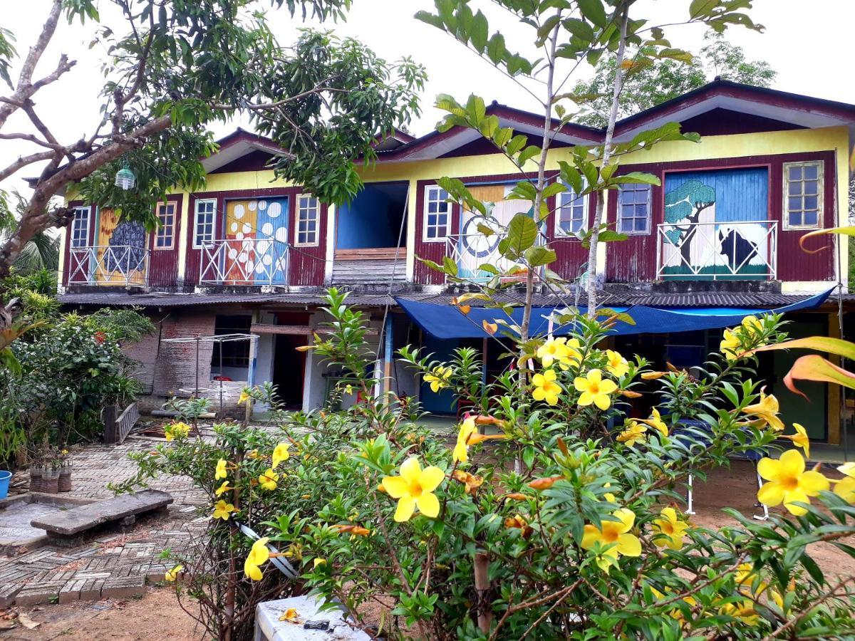 Tahan Guest House Kuala Tahan Buitenkant foto