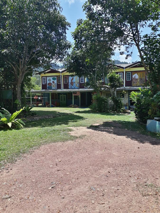 Tahan Guest House Kuala Tahan Buitenkant foto